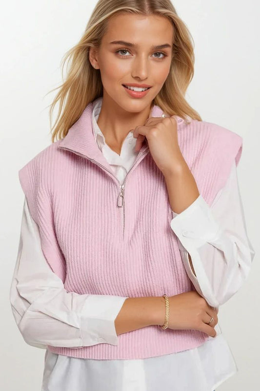 Q2 Gilet lavorato a maglia con collo alto a mezza zip e ampi giromanica in rosa