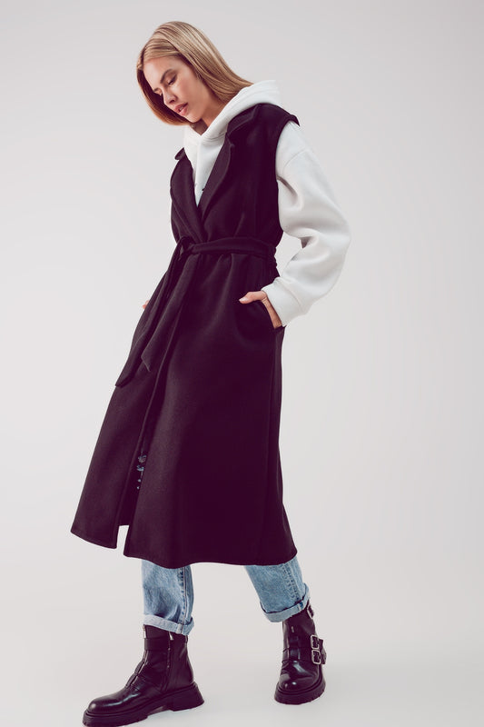 Q2 Gilet taglio lungo con cintura in nero