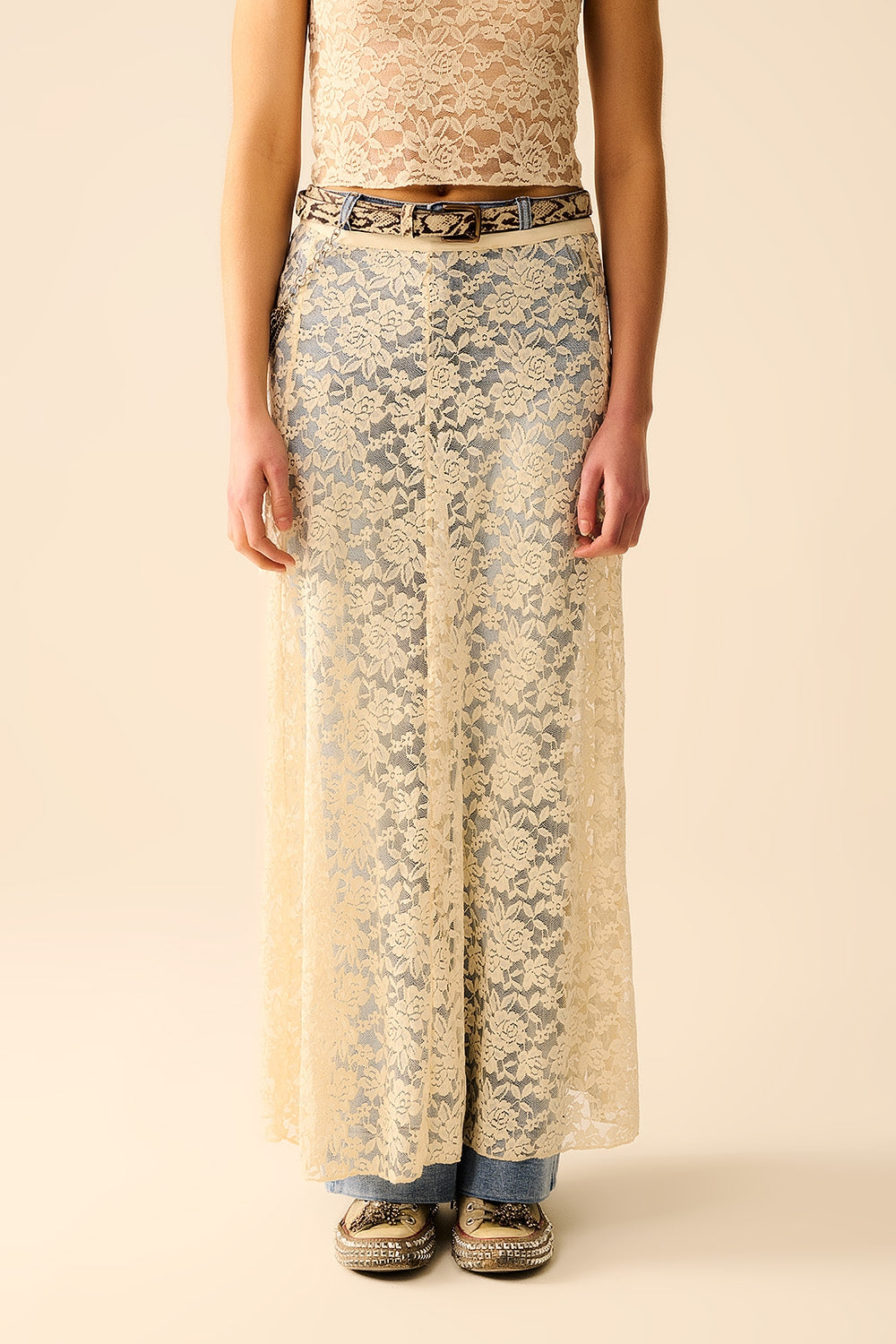 Q2 Gonna lunga beige in pizzo con design floreale