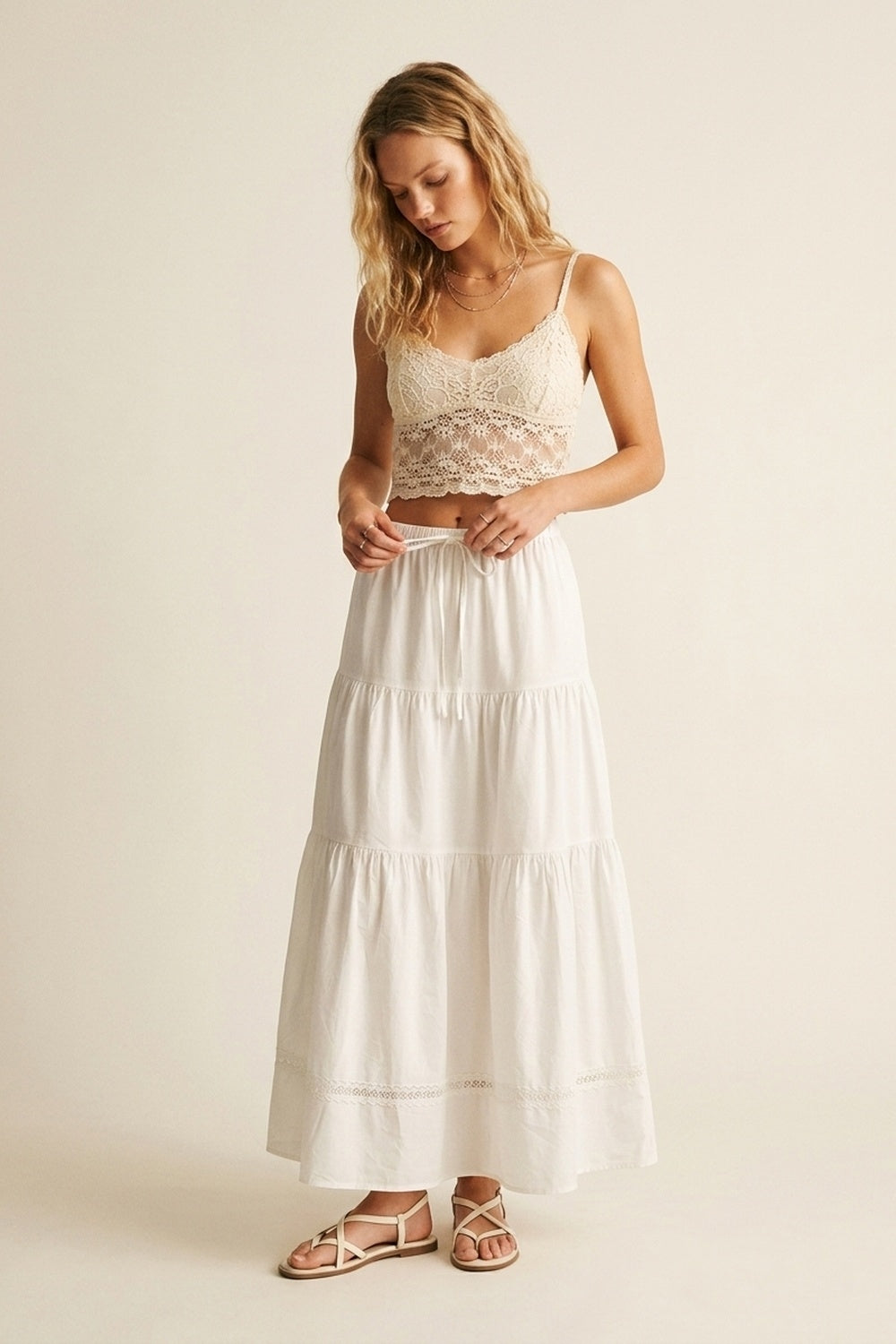 Gonna maxi in popeline bianco con dettaglio in pizzo