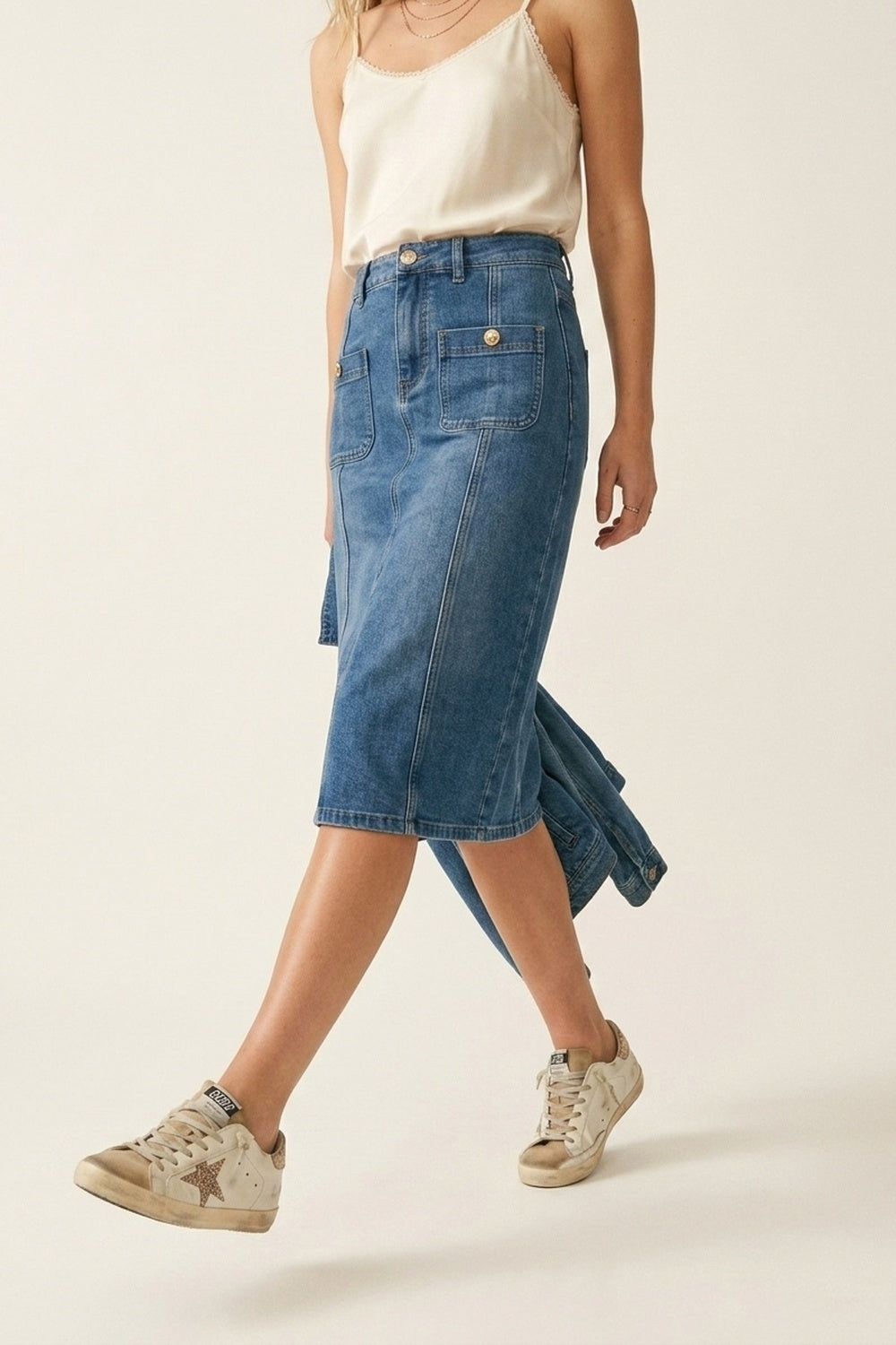 Gonna midi in denim a lavaggio medio con tasche applicate frontali