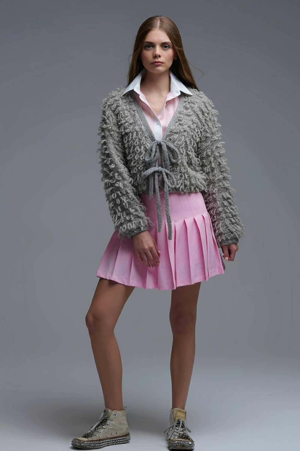 Grigio Cardigan cropped in maglia grossa con scollo a V e chiusura anteriore a cravatta