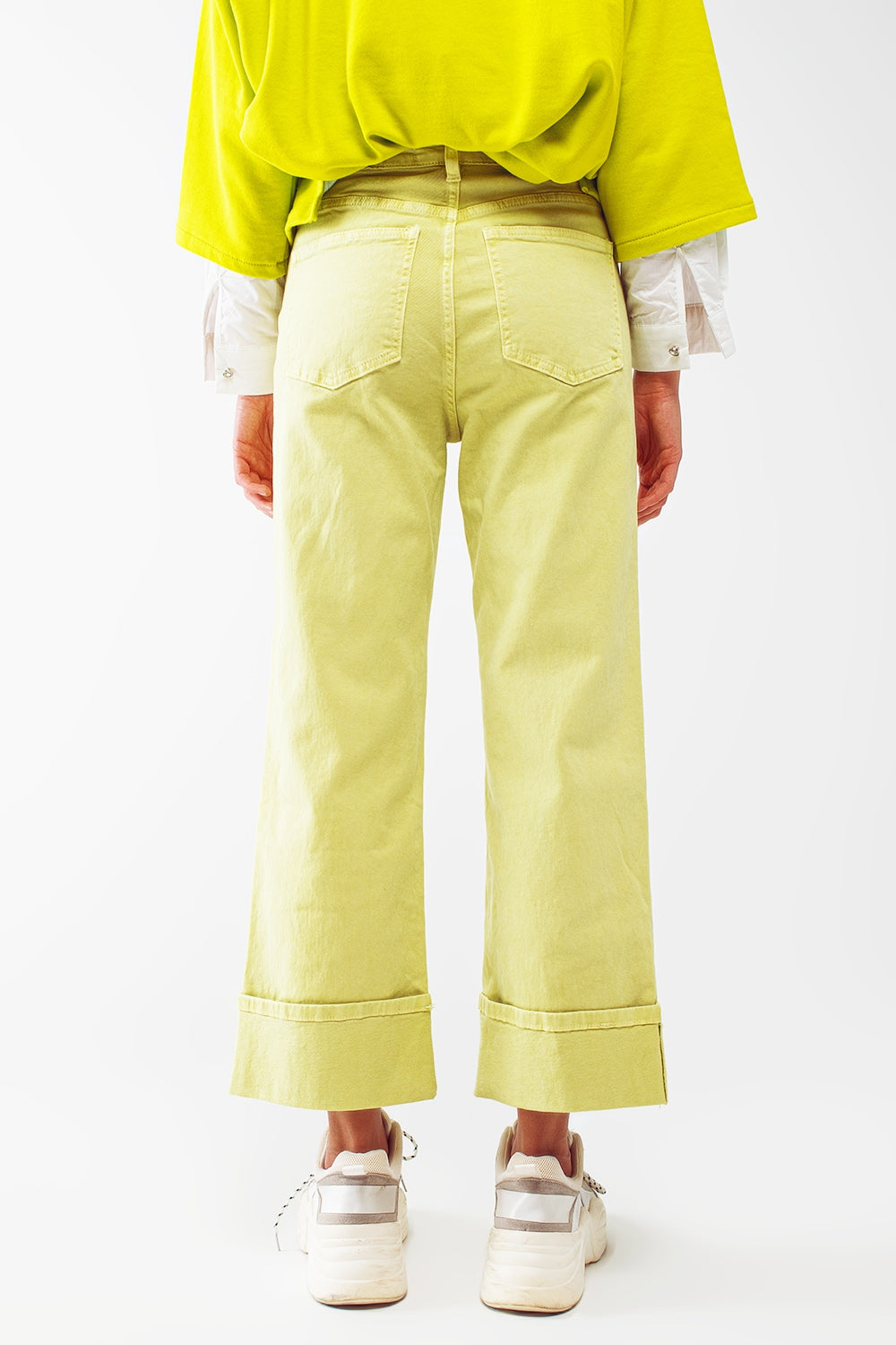 Jeans a gamba dritta con orlo tagliato in verde lime