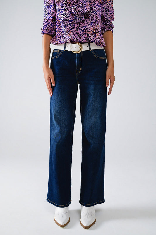 Q2 Jeans a gamba larga anni '90 con lavaggio scuro