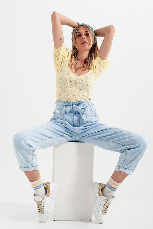 Q2 Jeans affusolati lavaggio vintage leggero con vita raccolta