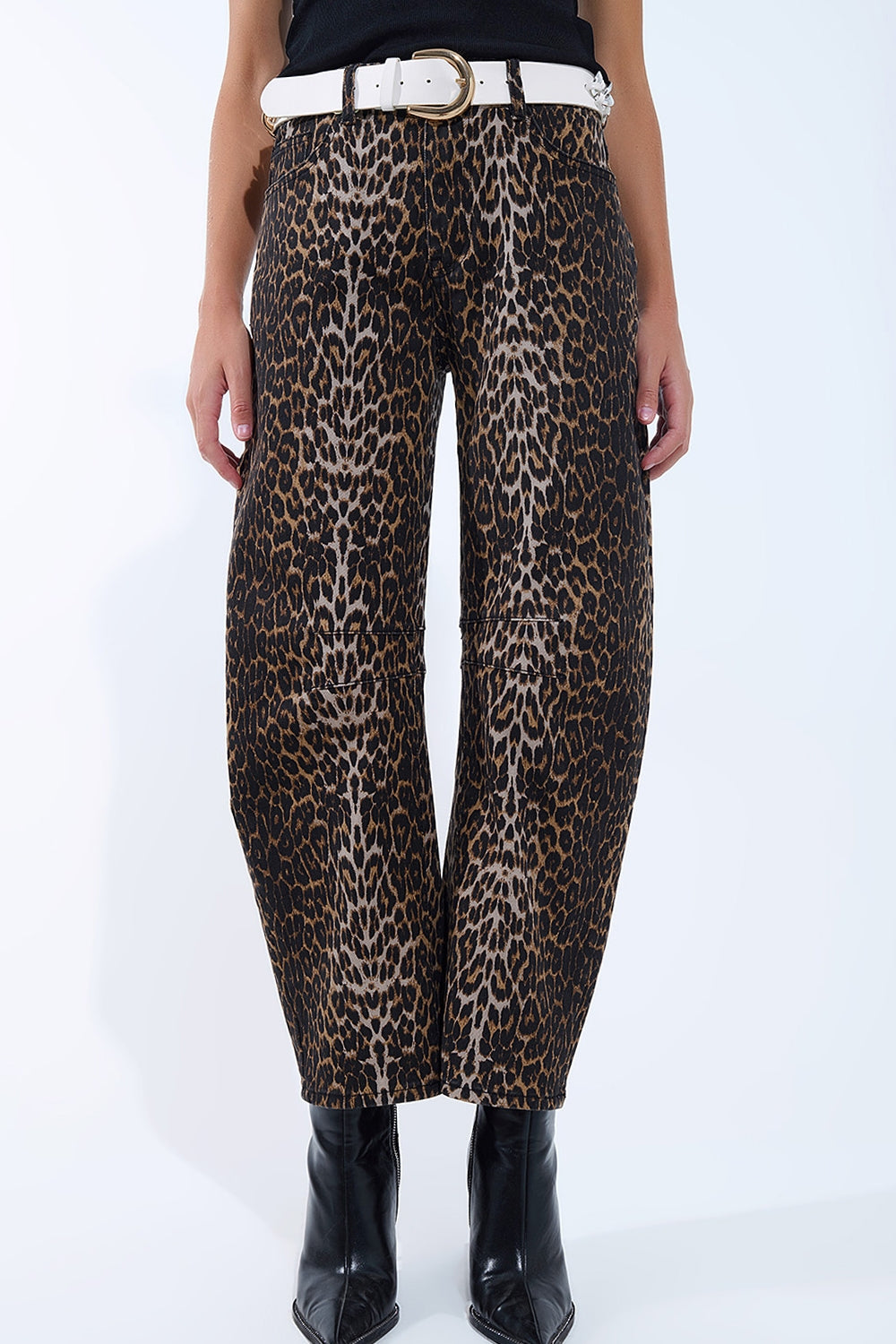 Q2 Jeans Barrel con stampa leopardo