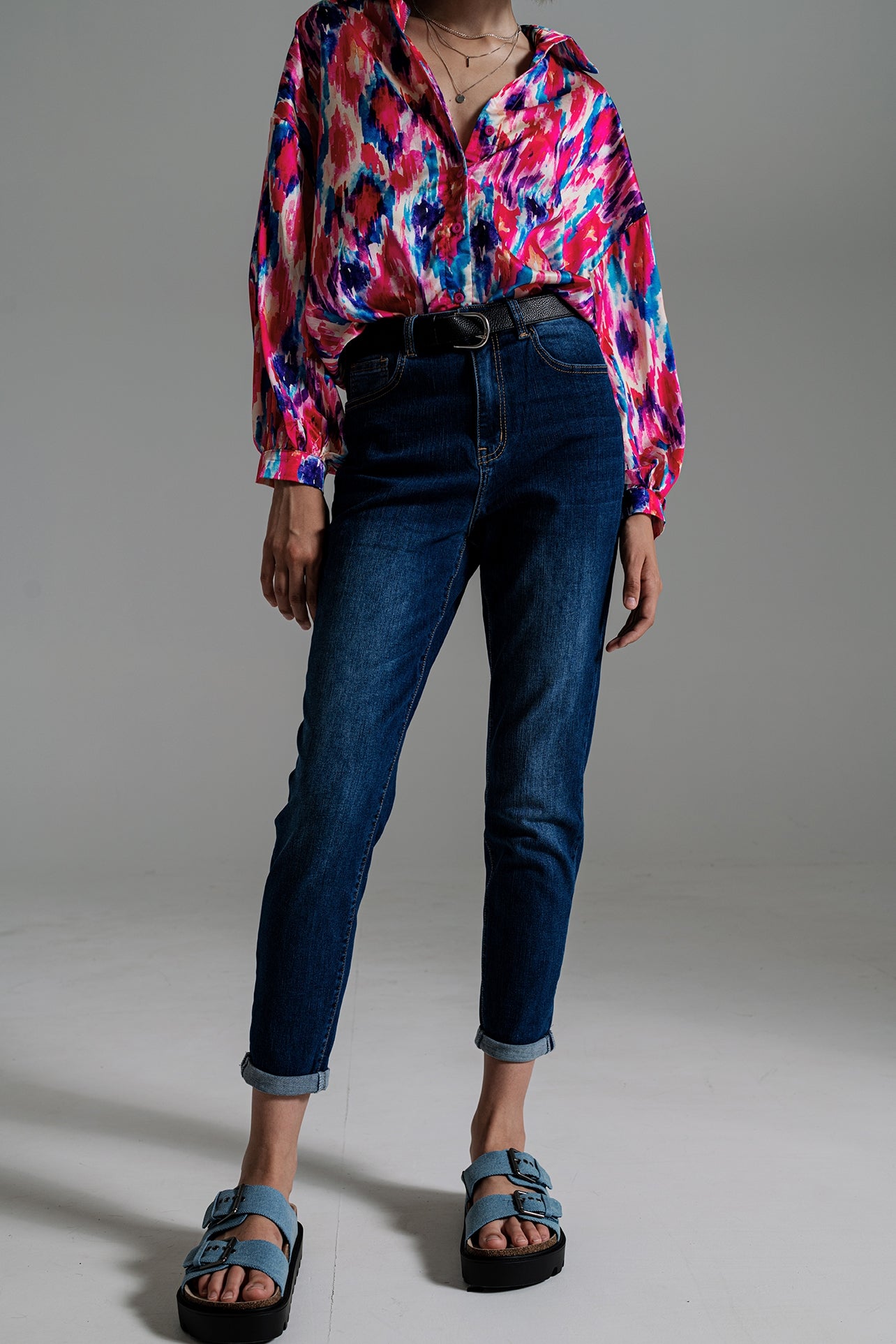 Q2 Jeans basic a gamba Regular in lavaggio medio