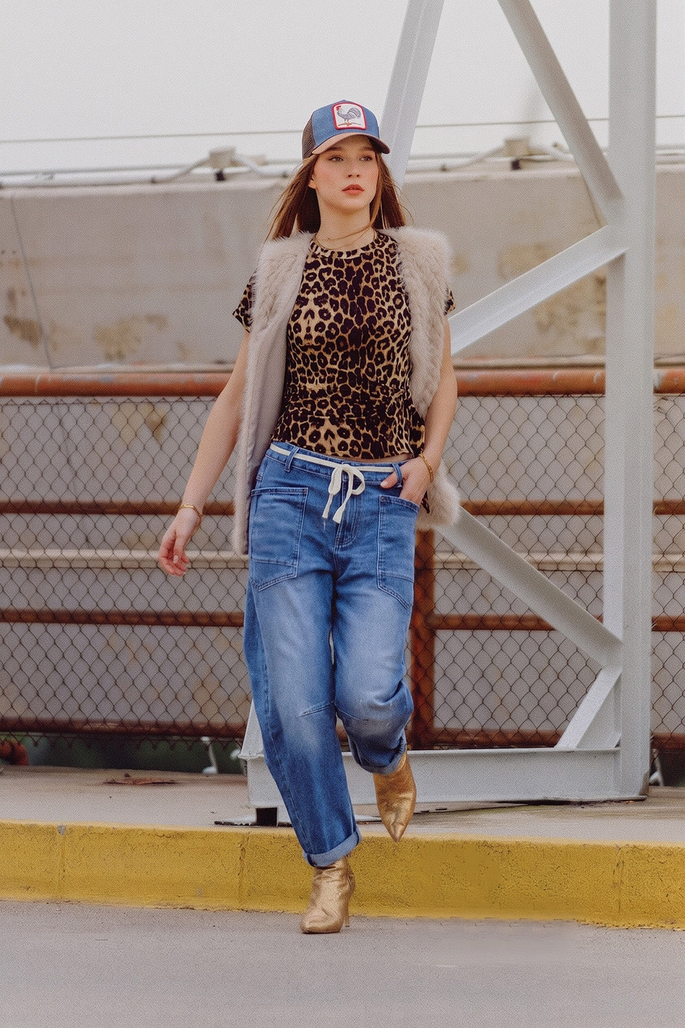 Jeans Blu Mid Wash a Gamba Larga alla Caviglia con Cintura