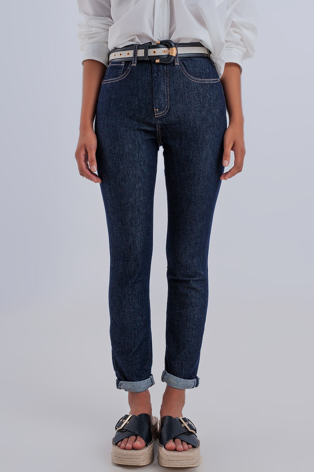 Q2 Jeans blu scuro basic a vita alta con cuciture a contrasto