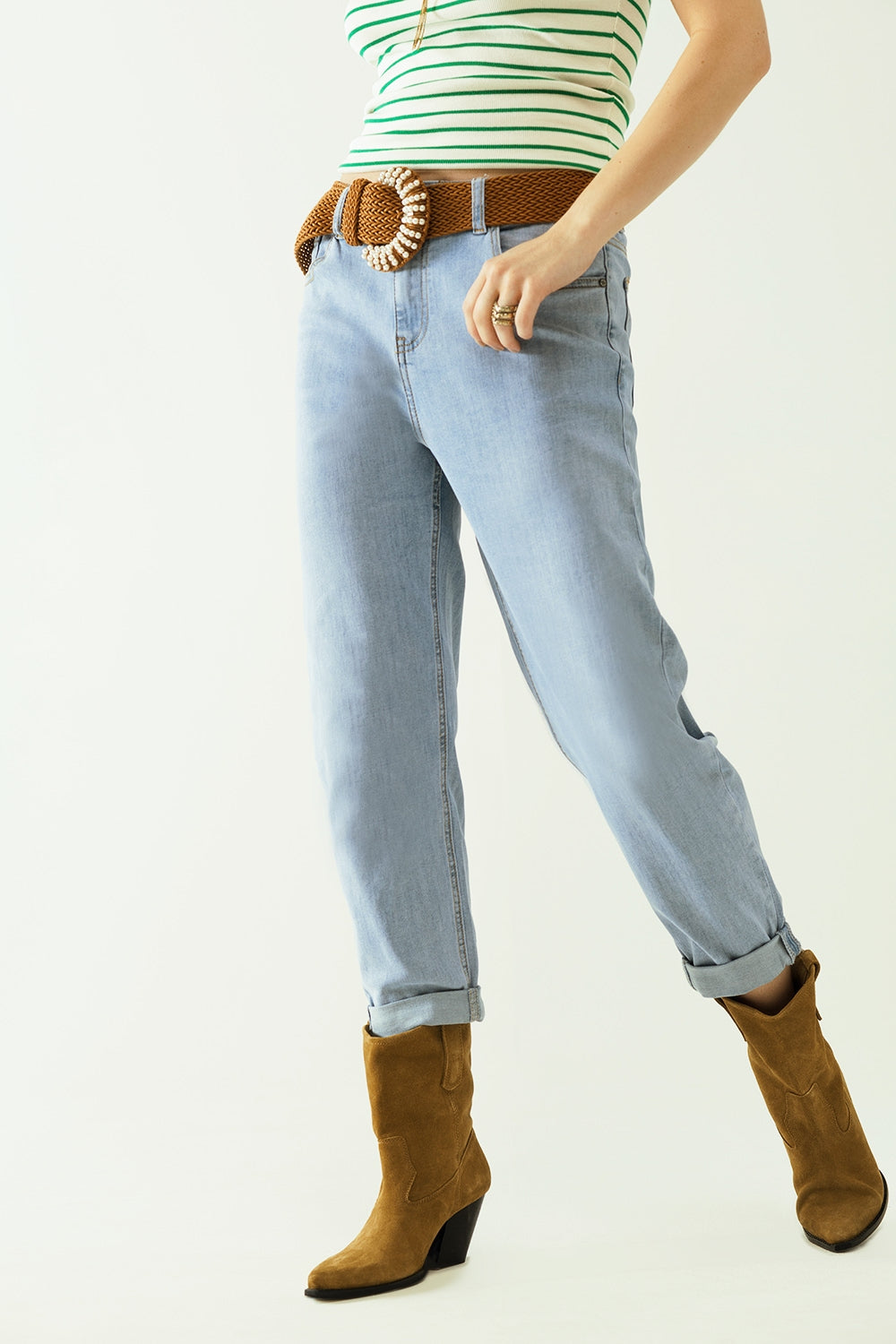 Jeans boyfriend blu chiaro con dettagli di cuciture sui bordi