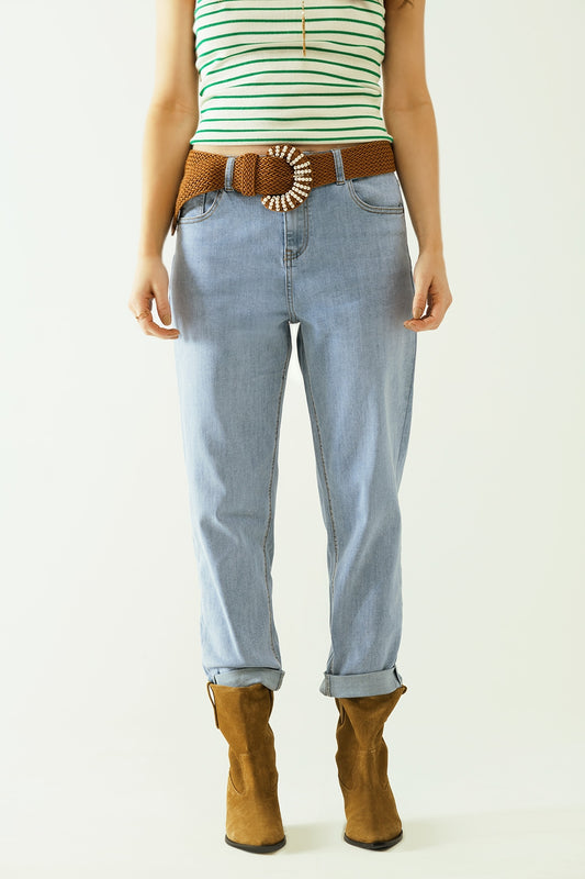 Q2 Jeans boyfriend blu chiaro con dettagli di cuciture sui bordi