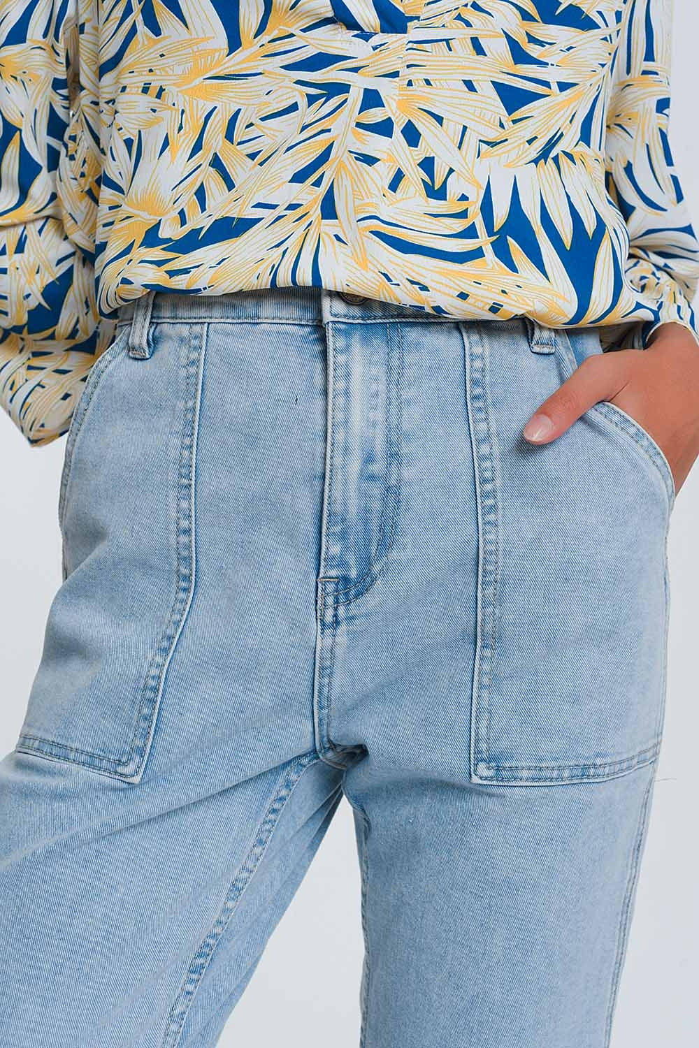 Jeans con tasche ovoidali azzurri