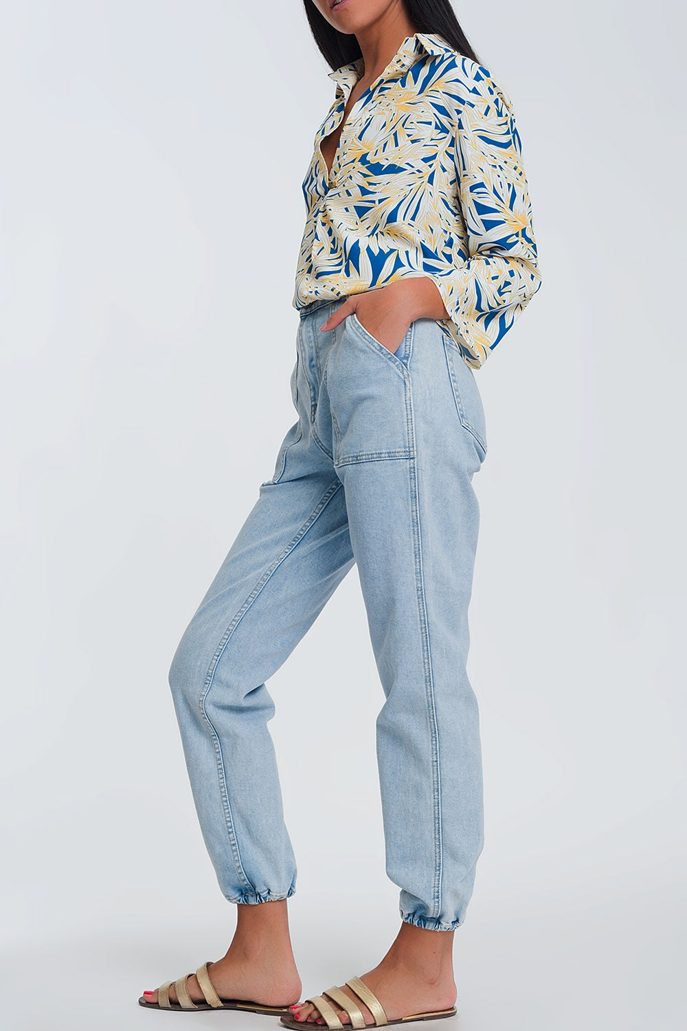 Jeans con tasche ovoidali azzurri