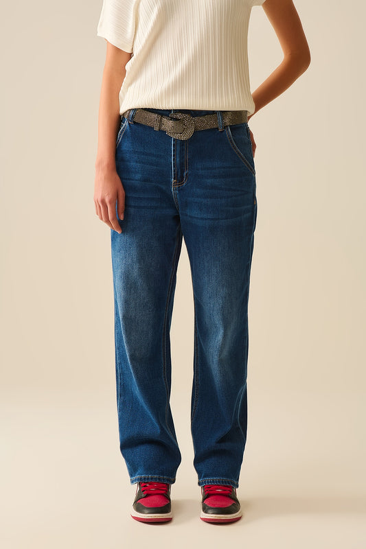 Q2 Jeans dal taglio dritto con tasche laterali in blu medio