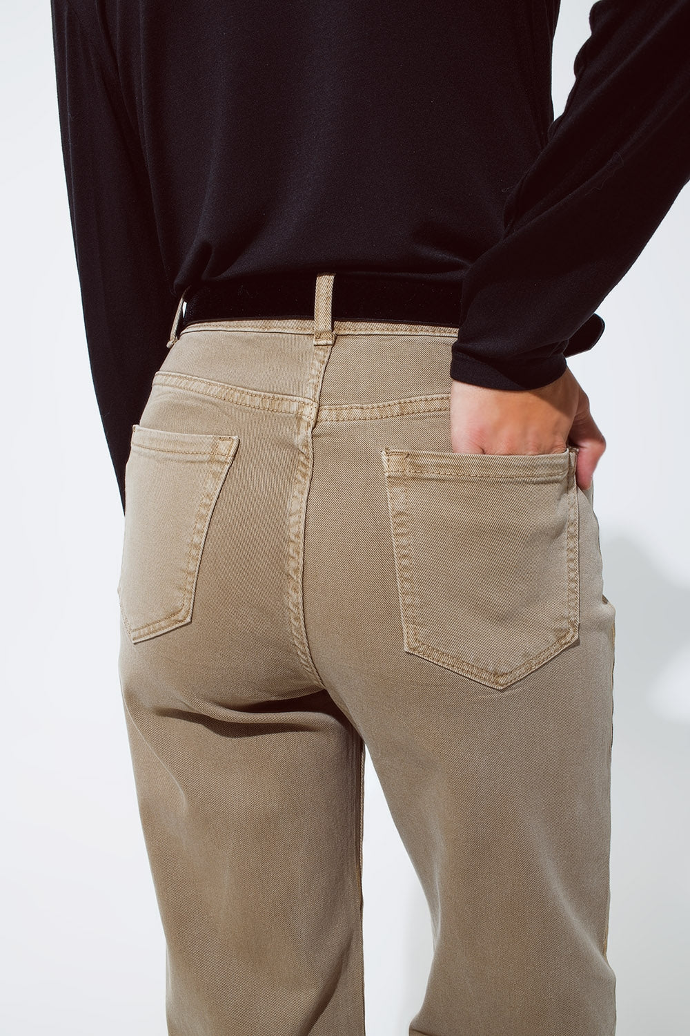 Jeans dorati a gamba dritta con riflessi metallici