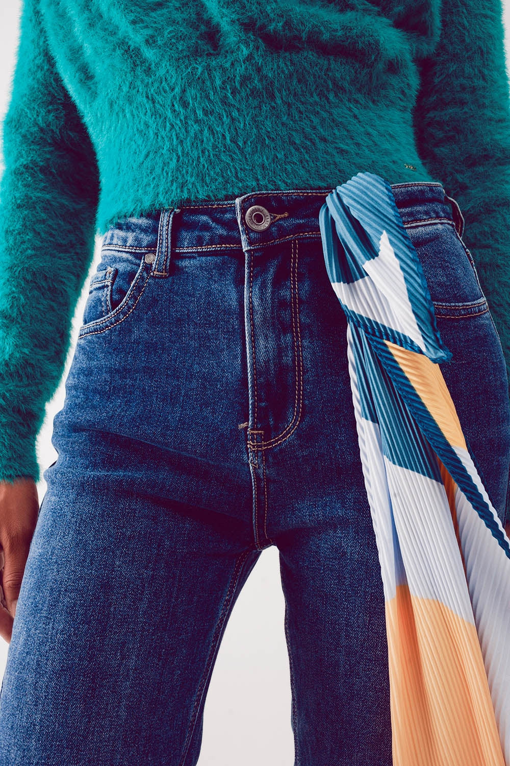 Jeans dritti a vita alta in misto cotone blu profondo