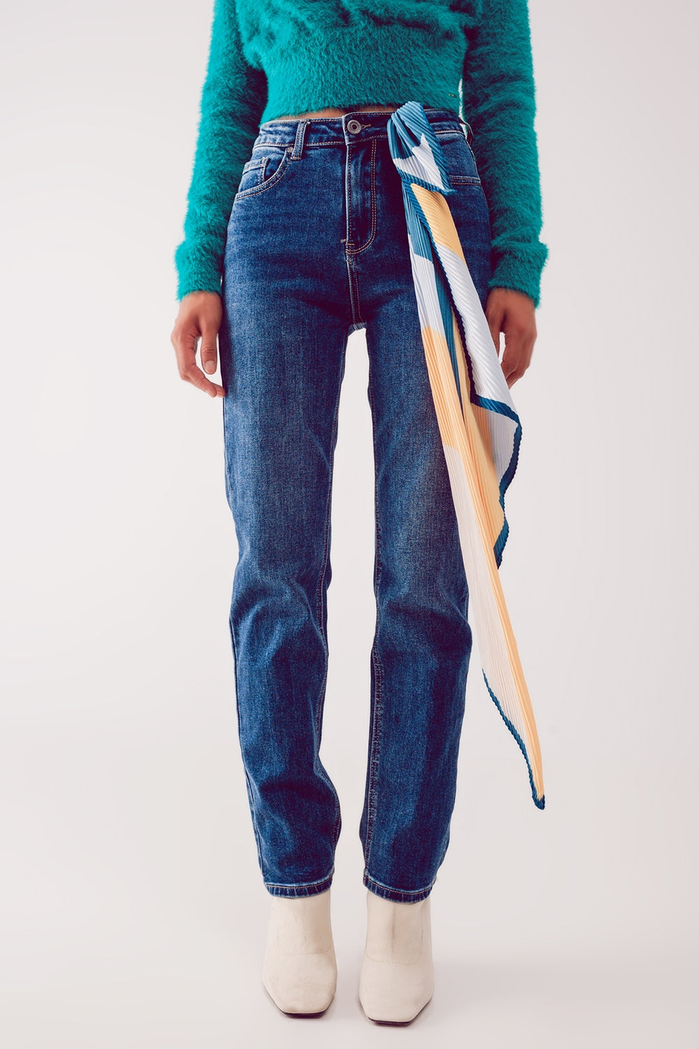 Jeans dritti a vita alta in misto cotone blu profondo