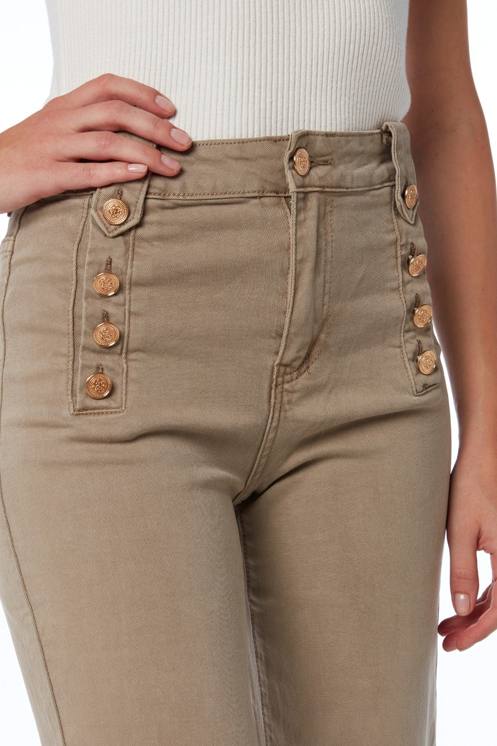 Jeans dritti con bottoni dorati laterali in beige