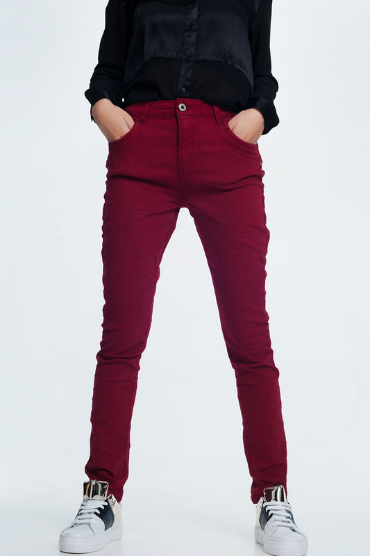 Q2 Jeans skinny bordeaux con cavallo basso