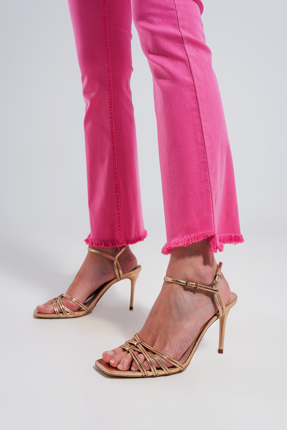 Jeans straight fucsia a caviglia ampia