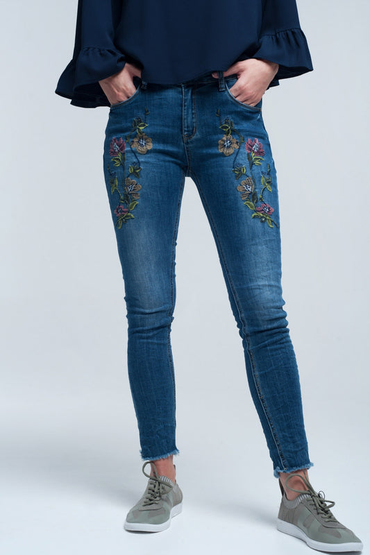 Q2 jeans stretti con ricami