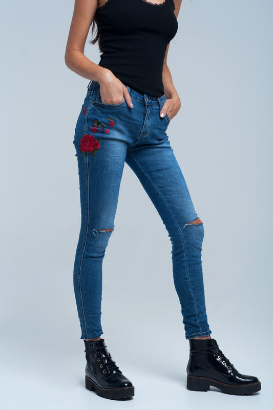 Q2 Jeans stretti dettagli ricamati