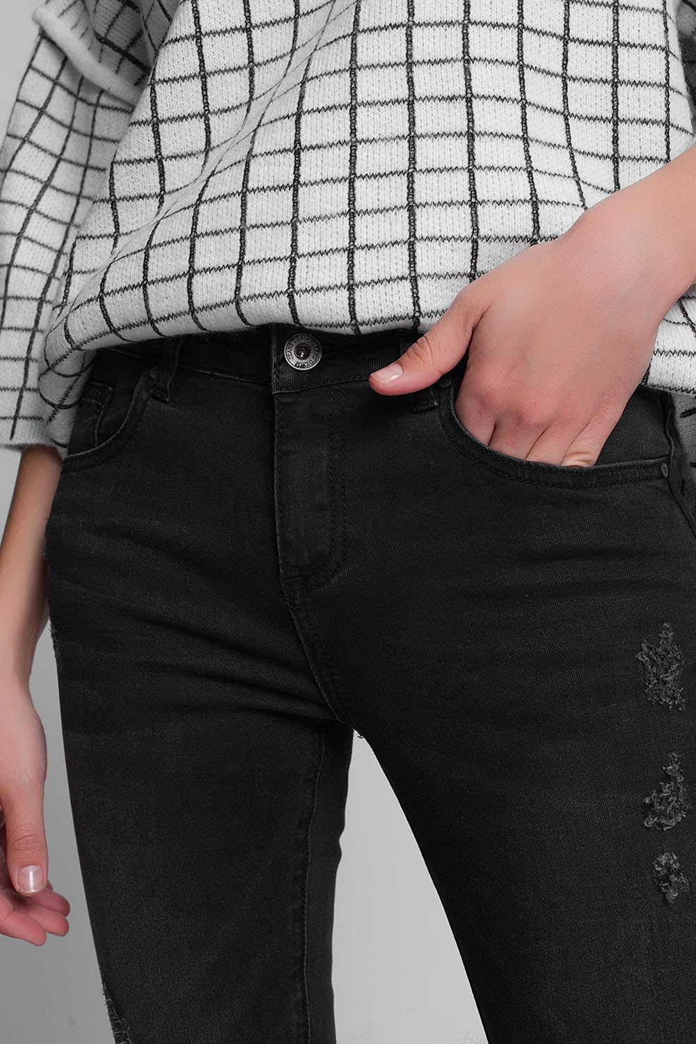 Jeans super skinny strappati lavaggio nero
