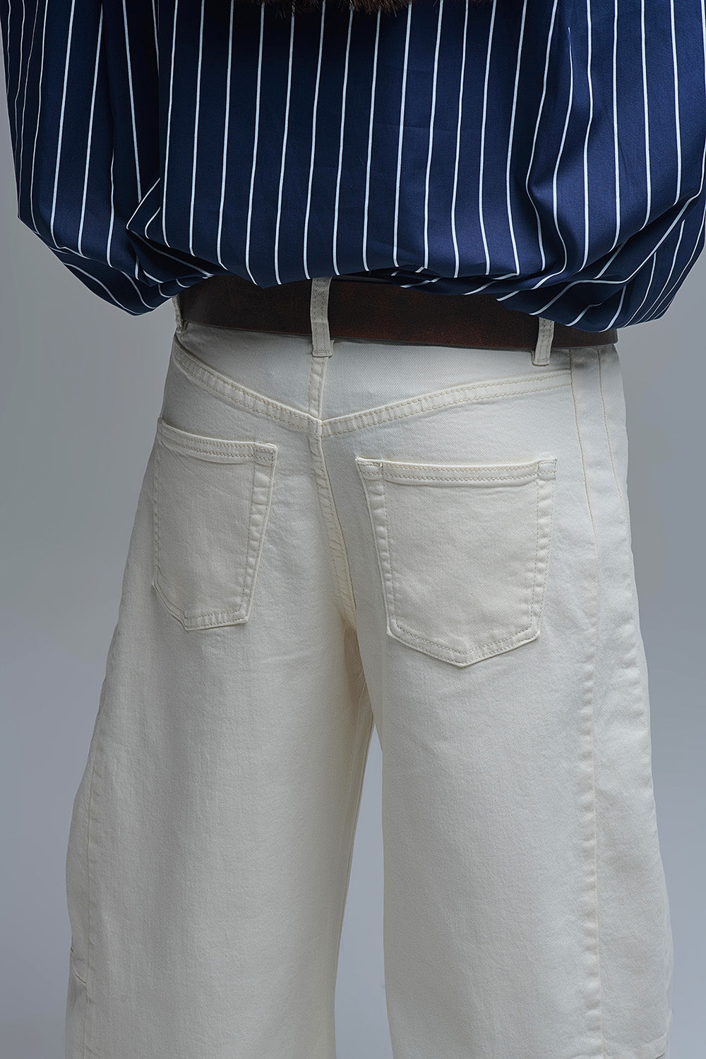 Jeans trendy a palloncino color crema con tasche