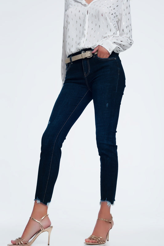 Q2 Jeans vita medio alta lavaggio blu acceso con fondo grezzo