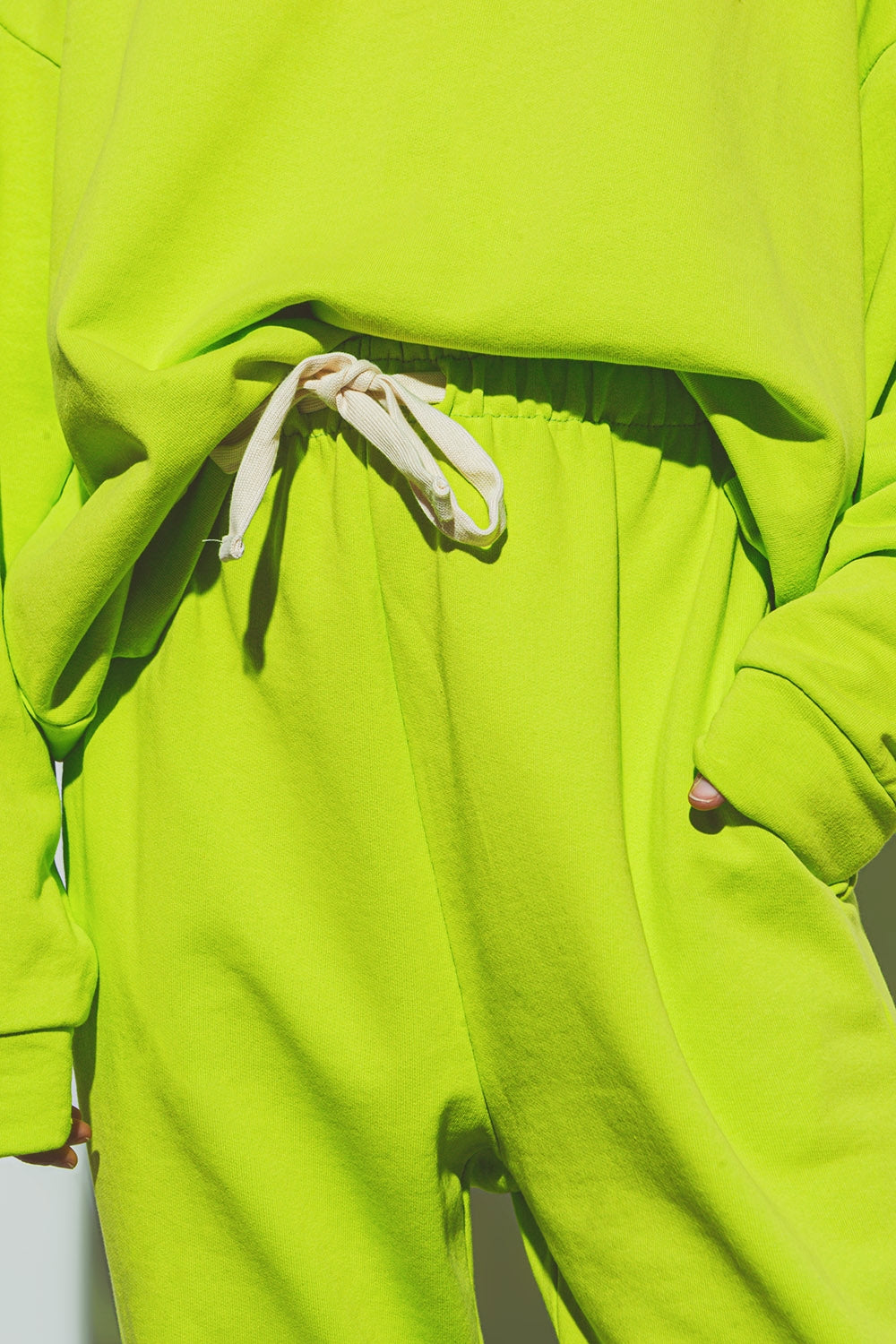 Jogger Oversize con Cravatta in Vita in Lime