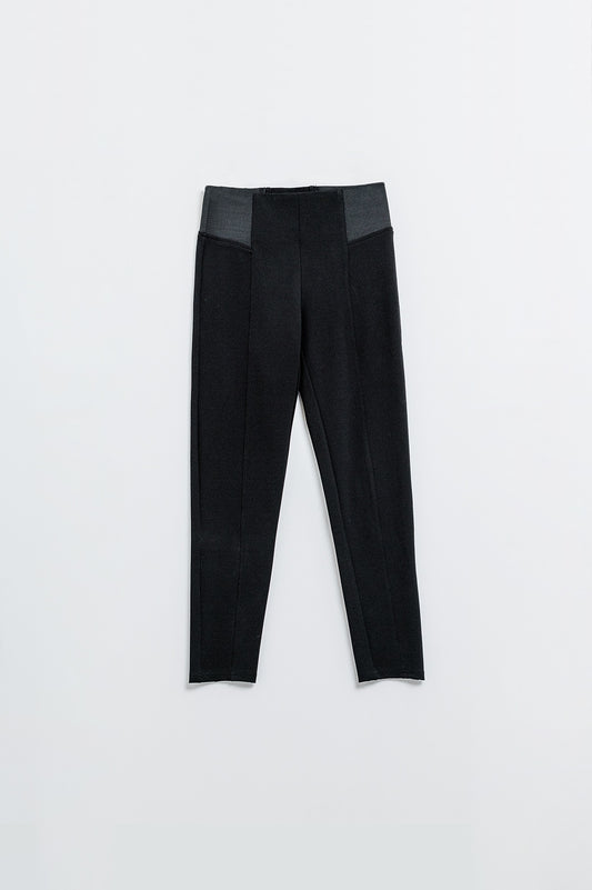 Q2 Leggings neri a vita alta