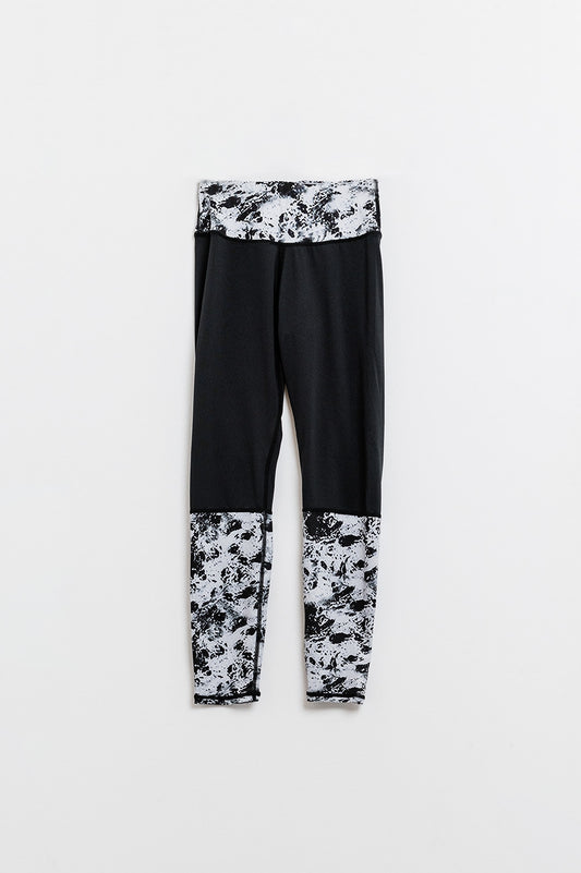 Q2 Leggings neri con orlo e fascia in vita stampati in marmo