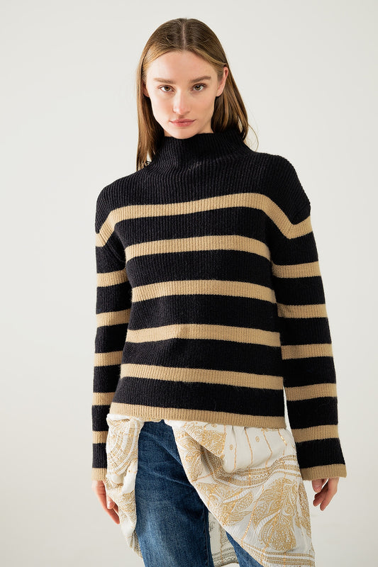 Q2 Maglia a coste nera con righe cammello