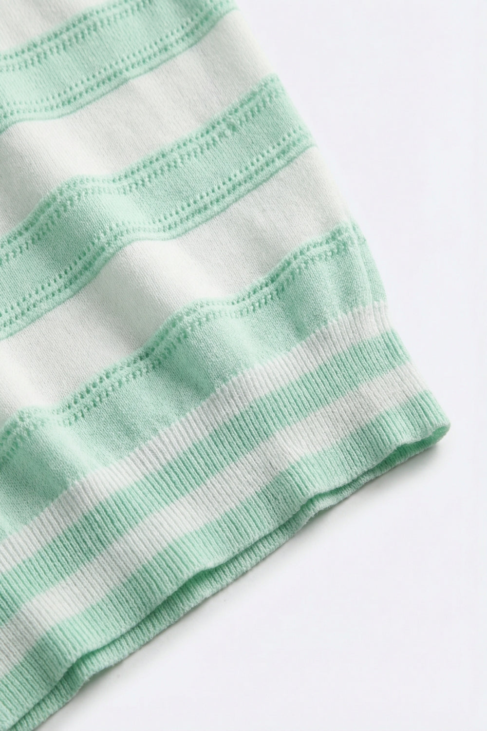 Maglia a maniche corte a righe verde menta