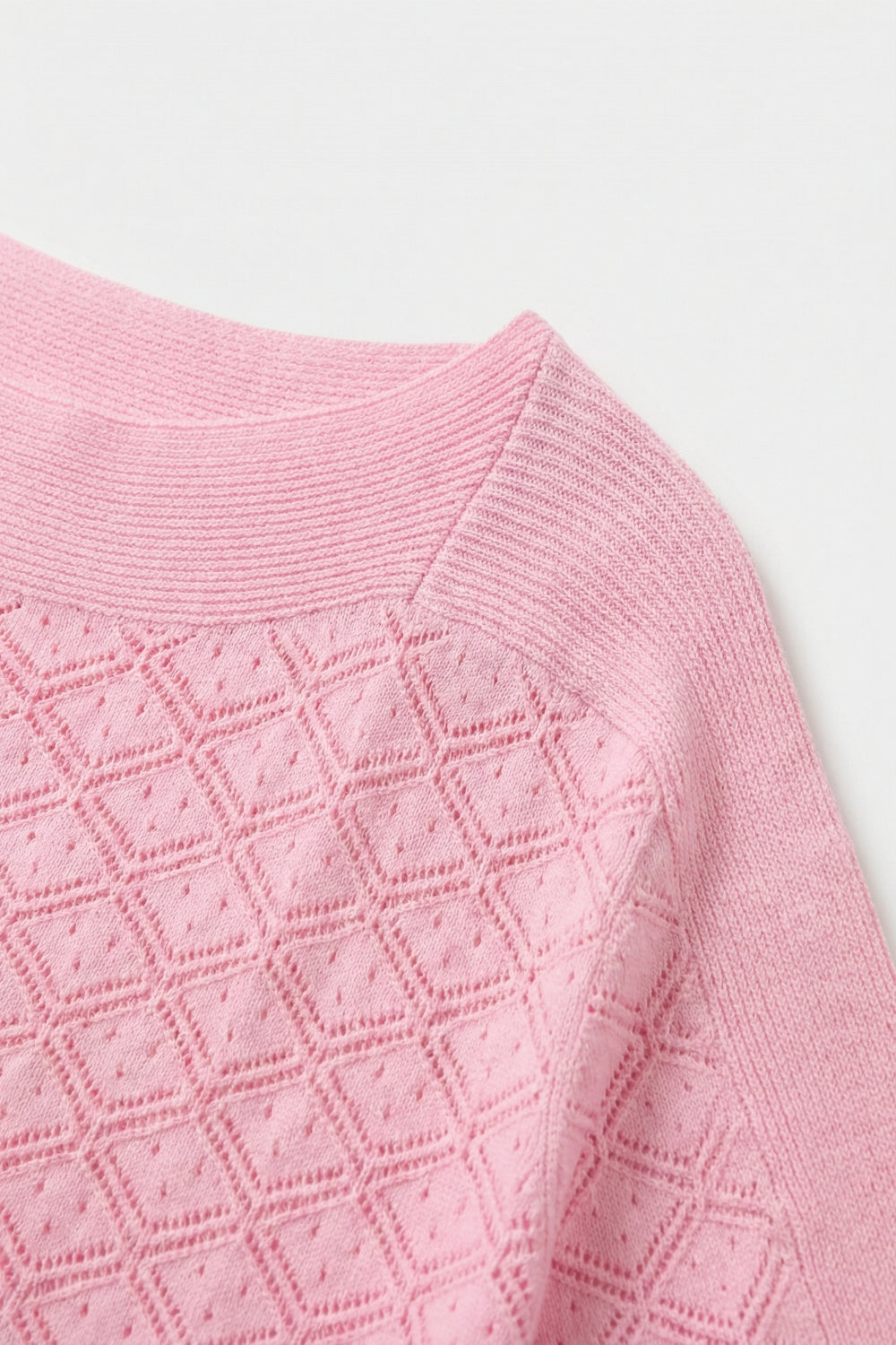 Maglia a maniche corte in maglia a trama con motivo in rosa