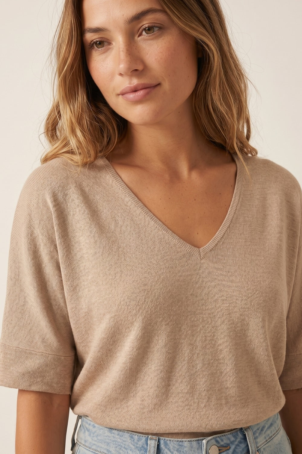 Maglia Beige a Maglia Larga con Scollo a V