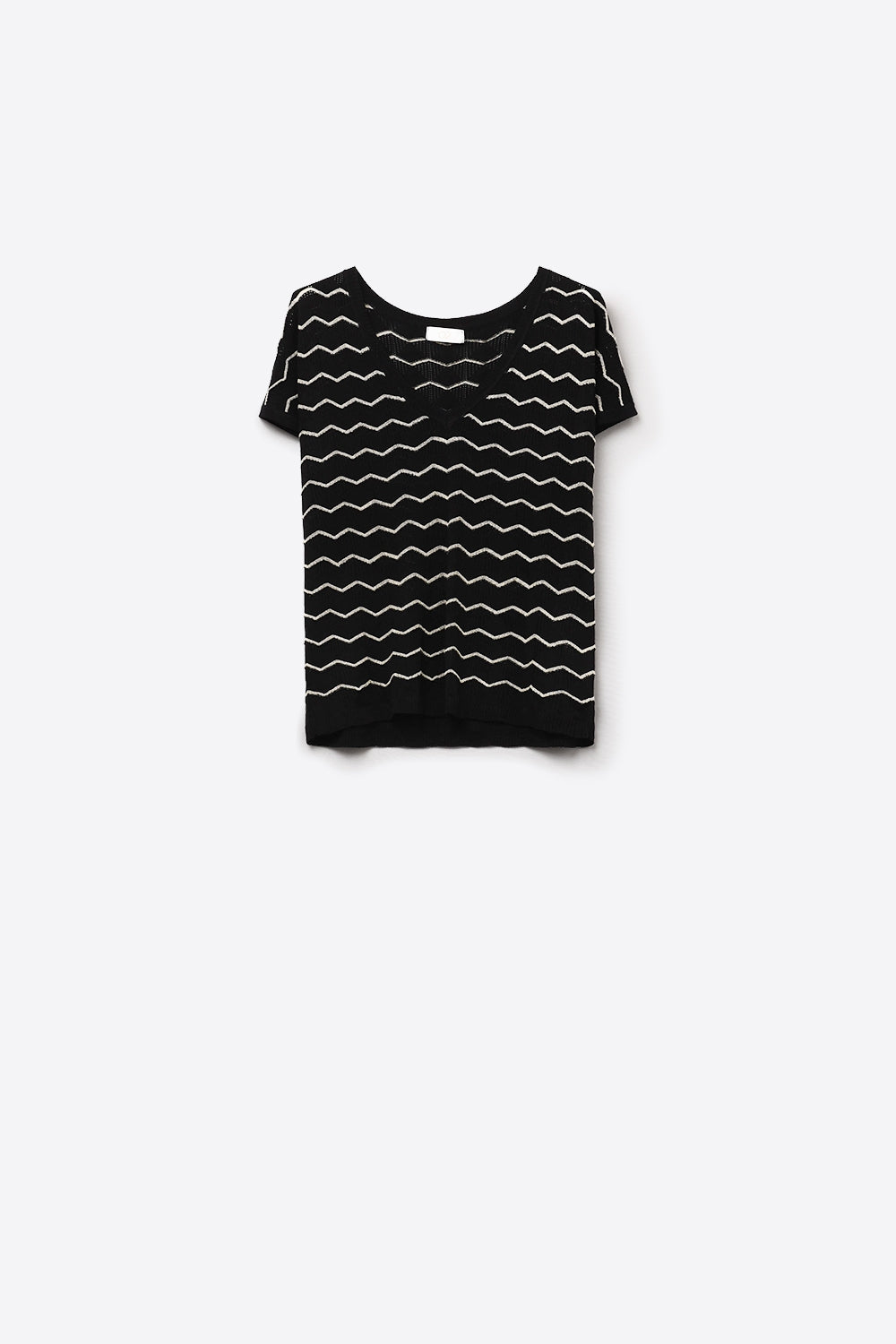 Q2 Maglia con scollo a V a zig zag e maniche scese in nero