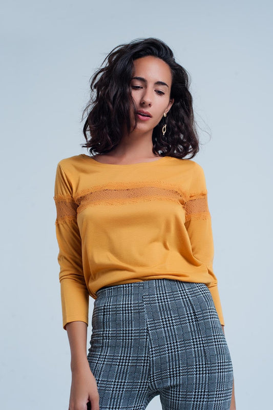 Q2 Maglia mustard con maniche 3/4 con finiture in pizzo cigliato