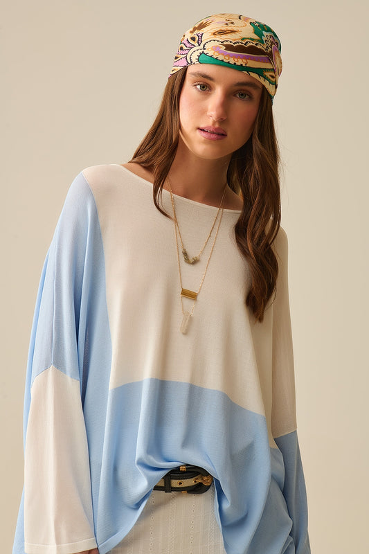 Q2 Maglione a blocchi di colore con ali di pipistrello in bianco e blu
