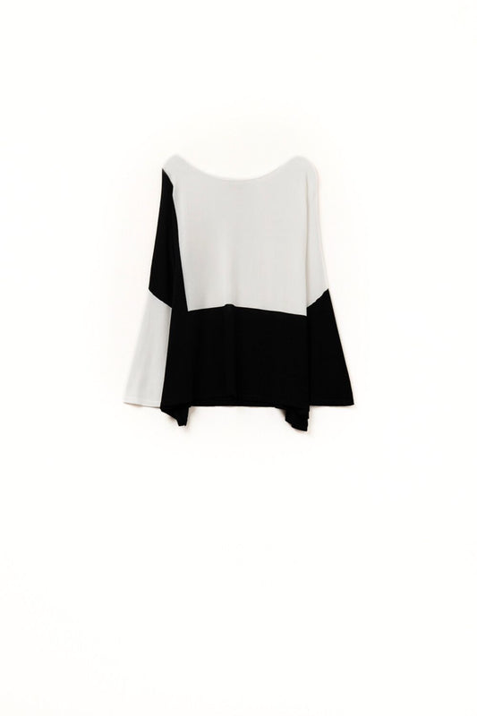 Q2 Maglione a blocchi di colore con ali di pipistrello in bianco e nero