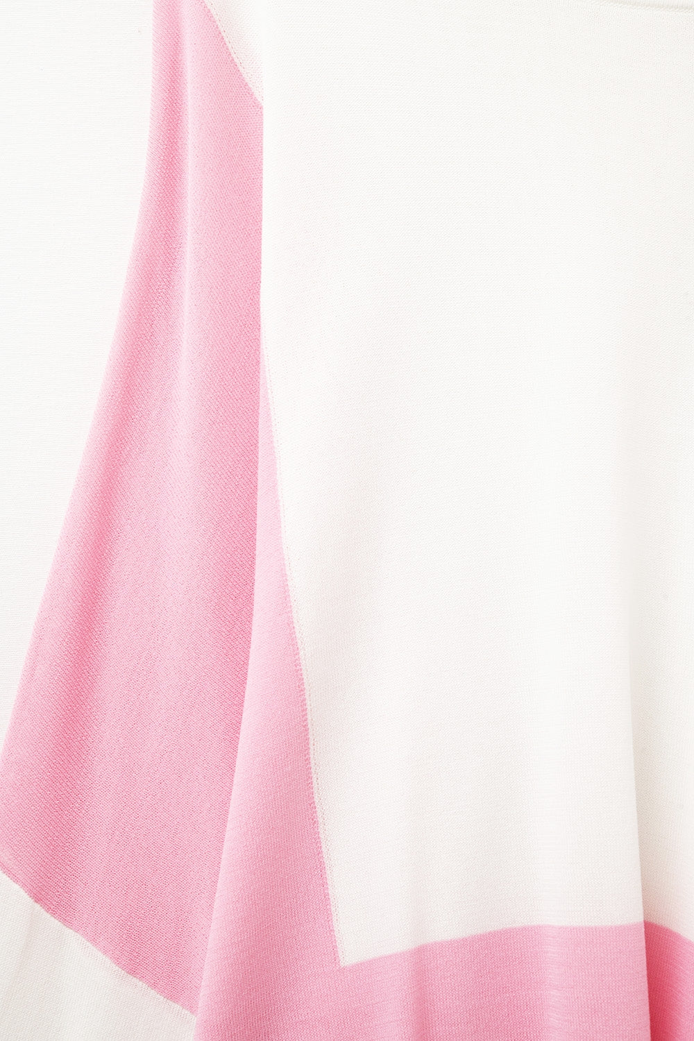 Maglione a blocchi di colore con ali di pipistrello in bianco e rosa