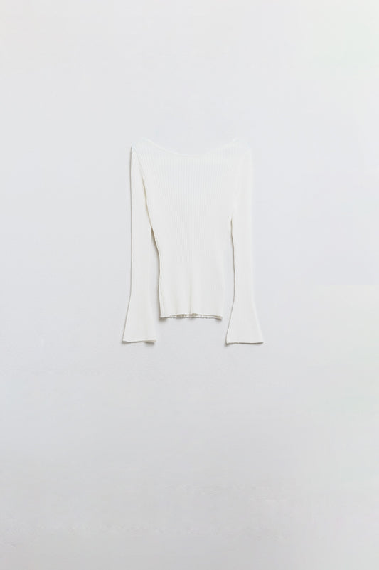 Q2 maglione a coste bianco aperto sul retro