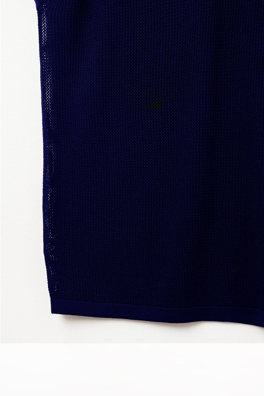 maglione a griglia lavorato a maglia in colore blu navy