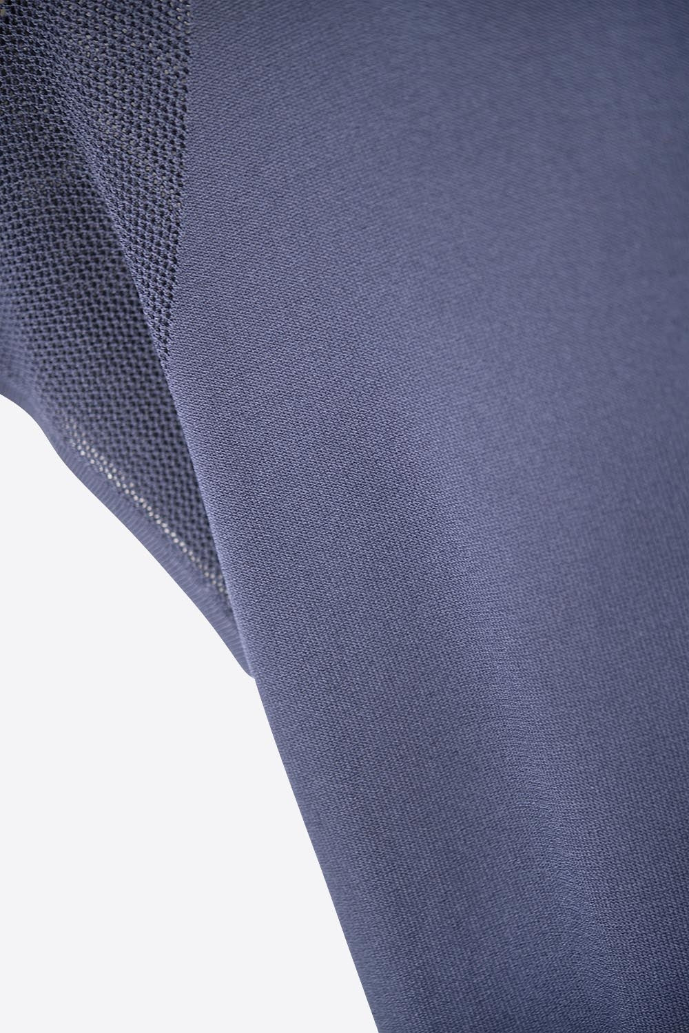 Maglione a manica corta color navy con rete a maglia sulla spalla