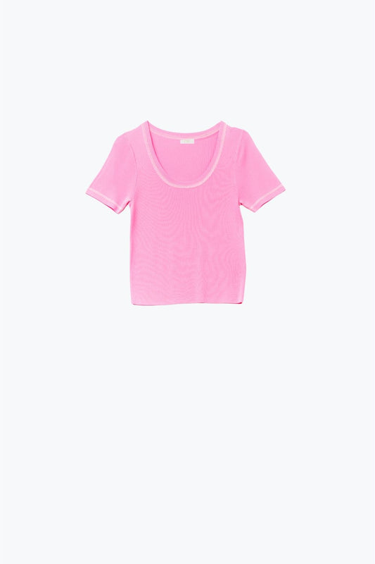 Q2 Maglione a manica corta in rosa con cuciture argentate sullo scollo rotondo