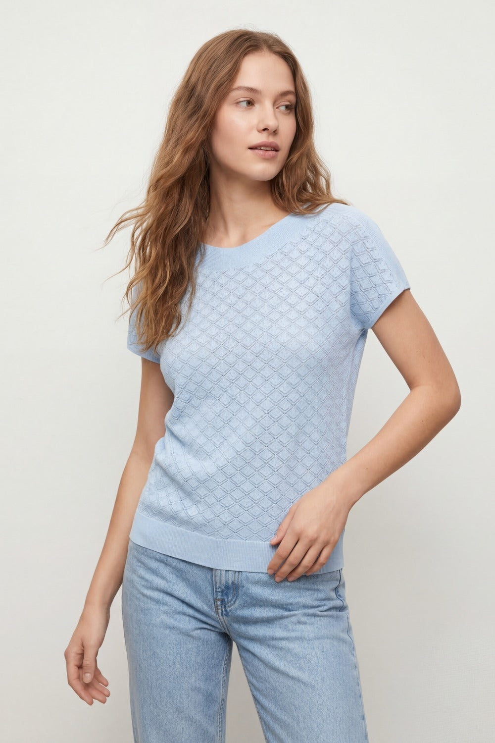 maglione a maniche corte in maglia con motivo strutturato in azzurro