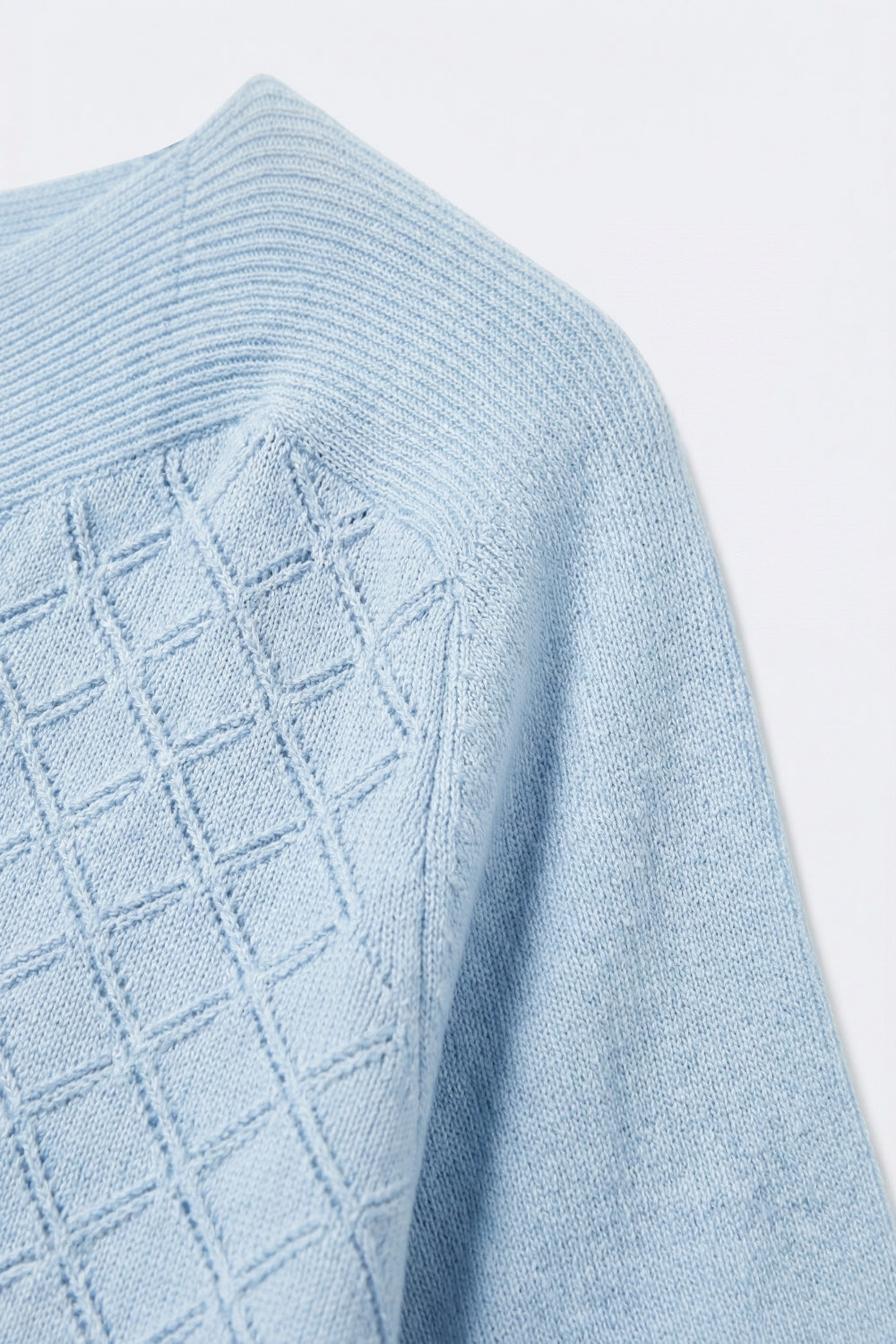 maglione a maniche corte in maglia con motivo strutturato in azzurro