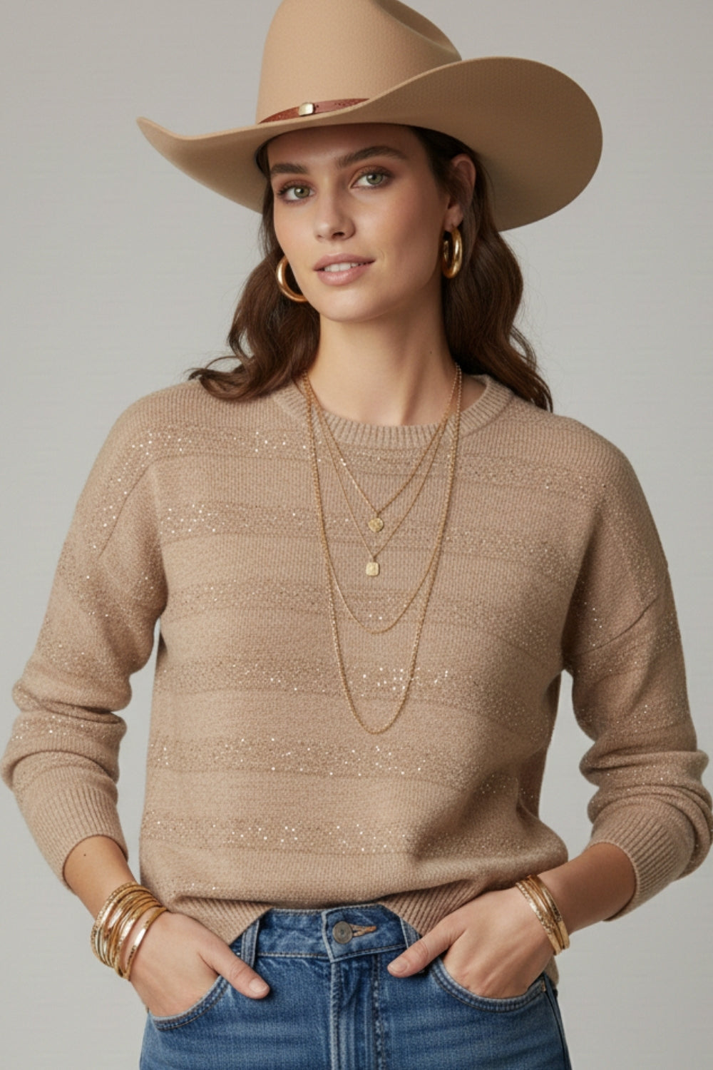 Maglione a righe beige con dettaglio in paillettes