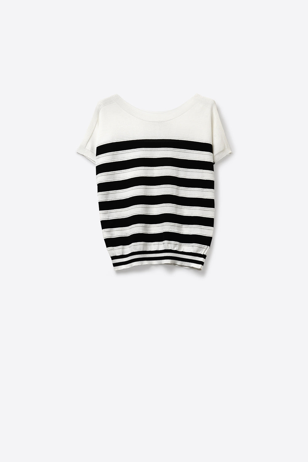 Q2 Maglione a righe bianche e nere con scollo a barca