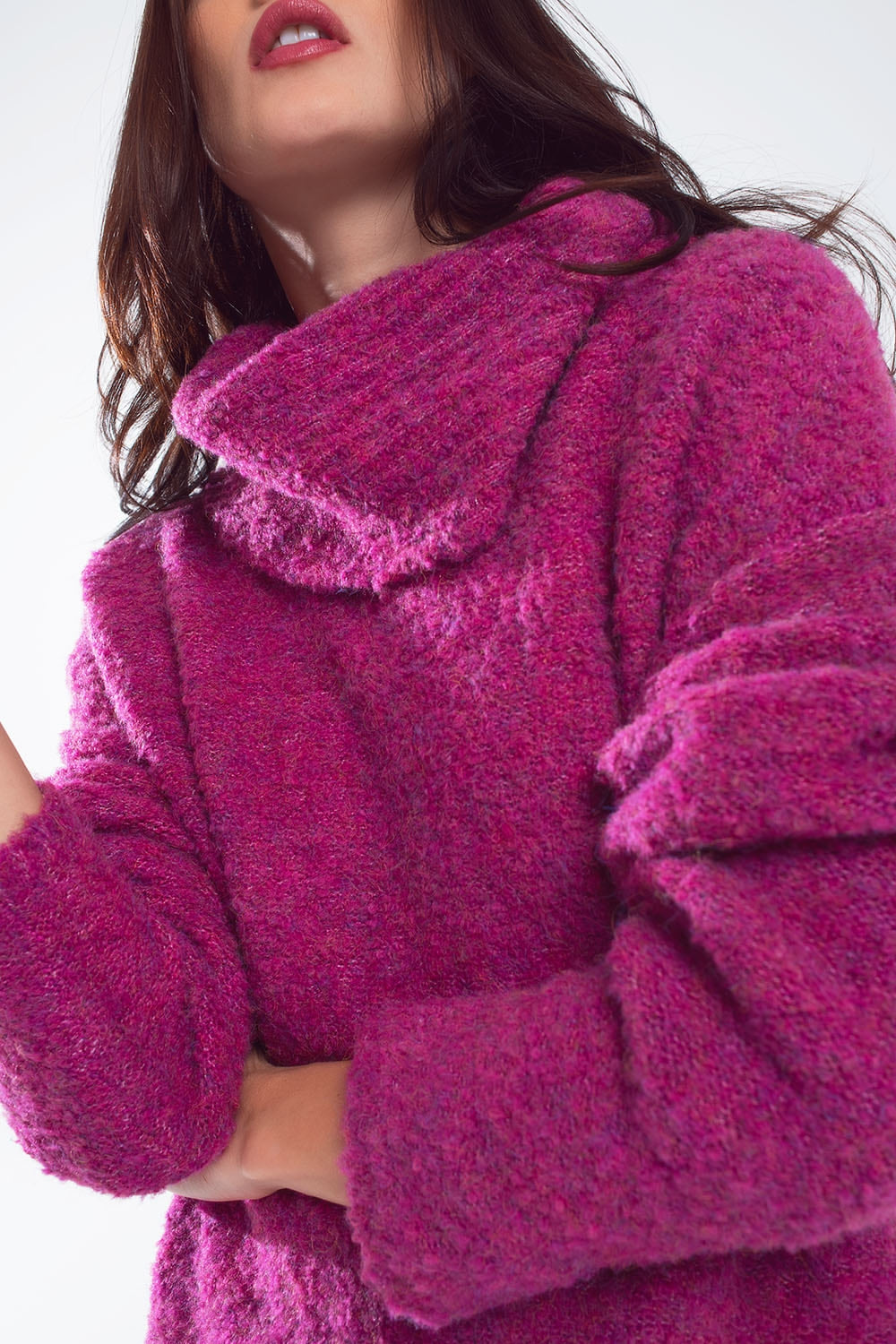 Maglione ampio con collo bardot in magenta